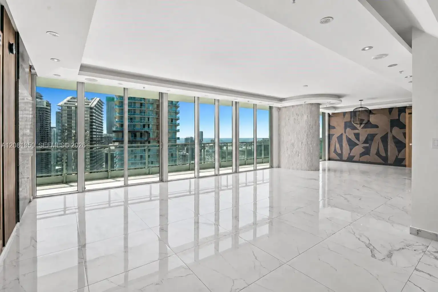92 SW 3rd St # 04, Miami FL 33130 photo 2