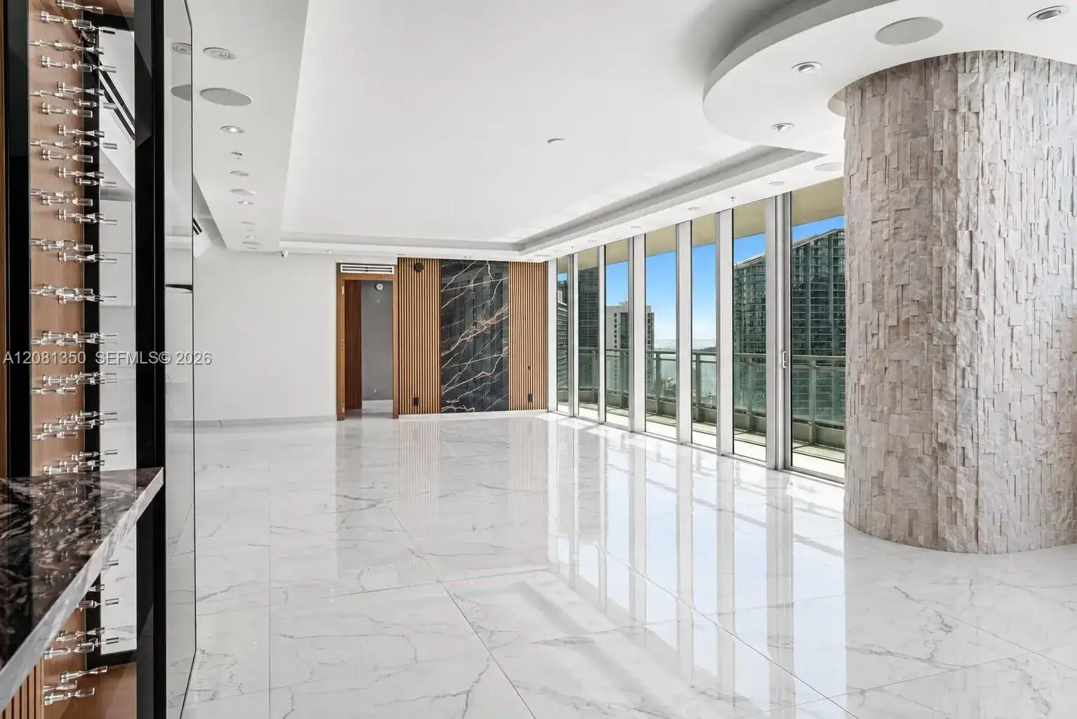 92 SW 3rd St # 04, Miami FL 33130 photo 4