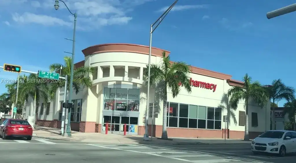 821 SW 29th Ct, Miami FL 33135 photo 3