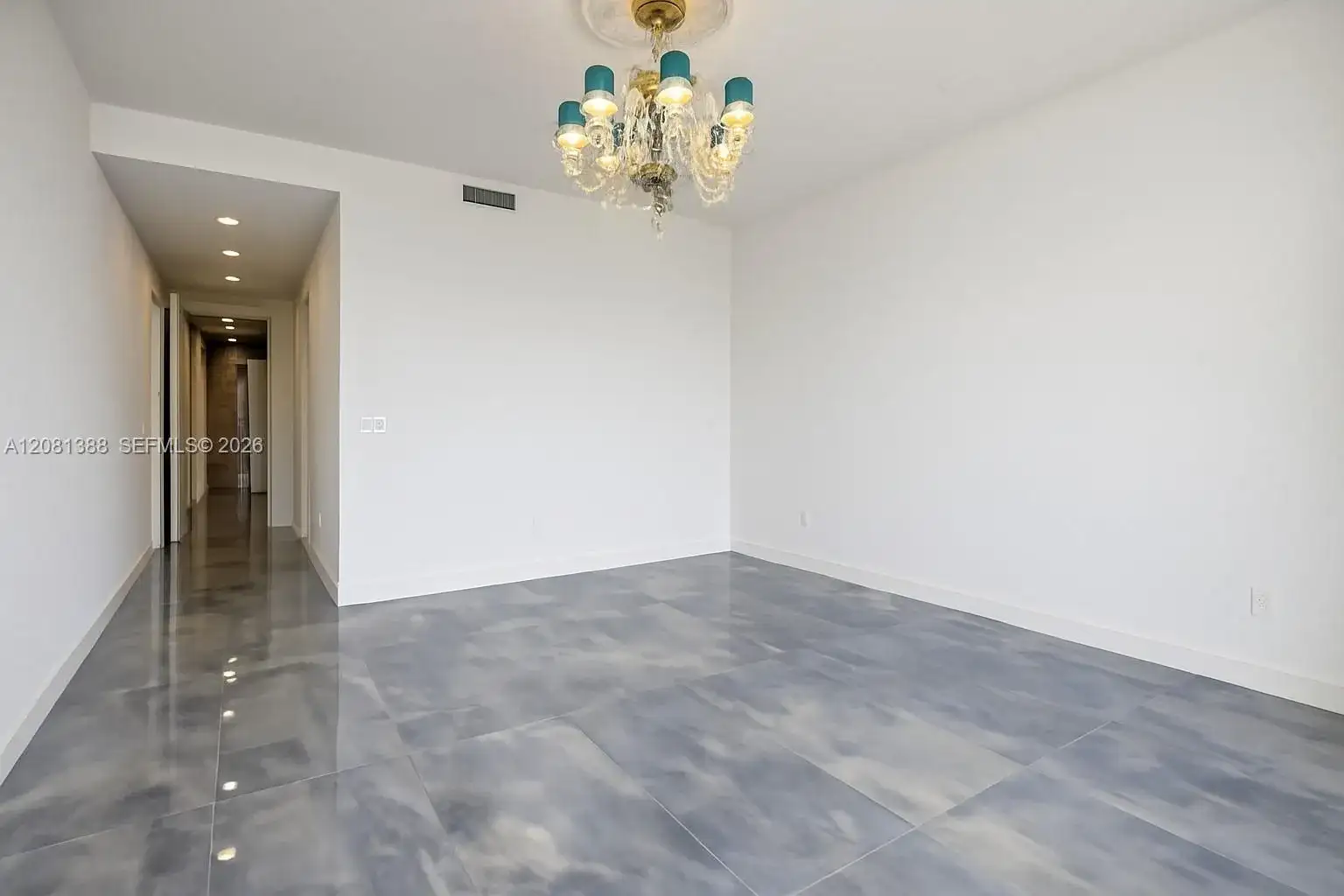 1425 Brickell Ave # 45C, Miami FL 33131 photo 2