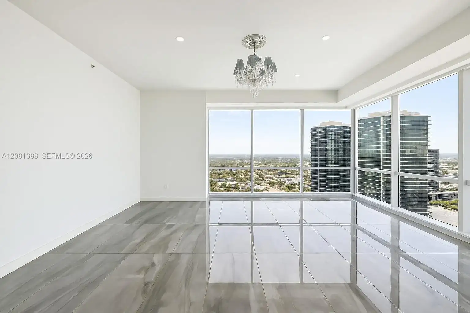 1425 Brickell Ave # 45C, Miami FL 33131 photo 3
