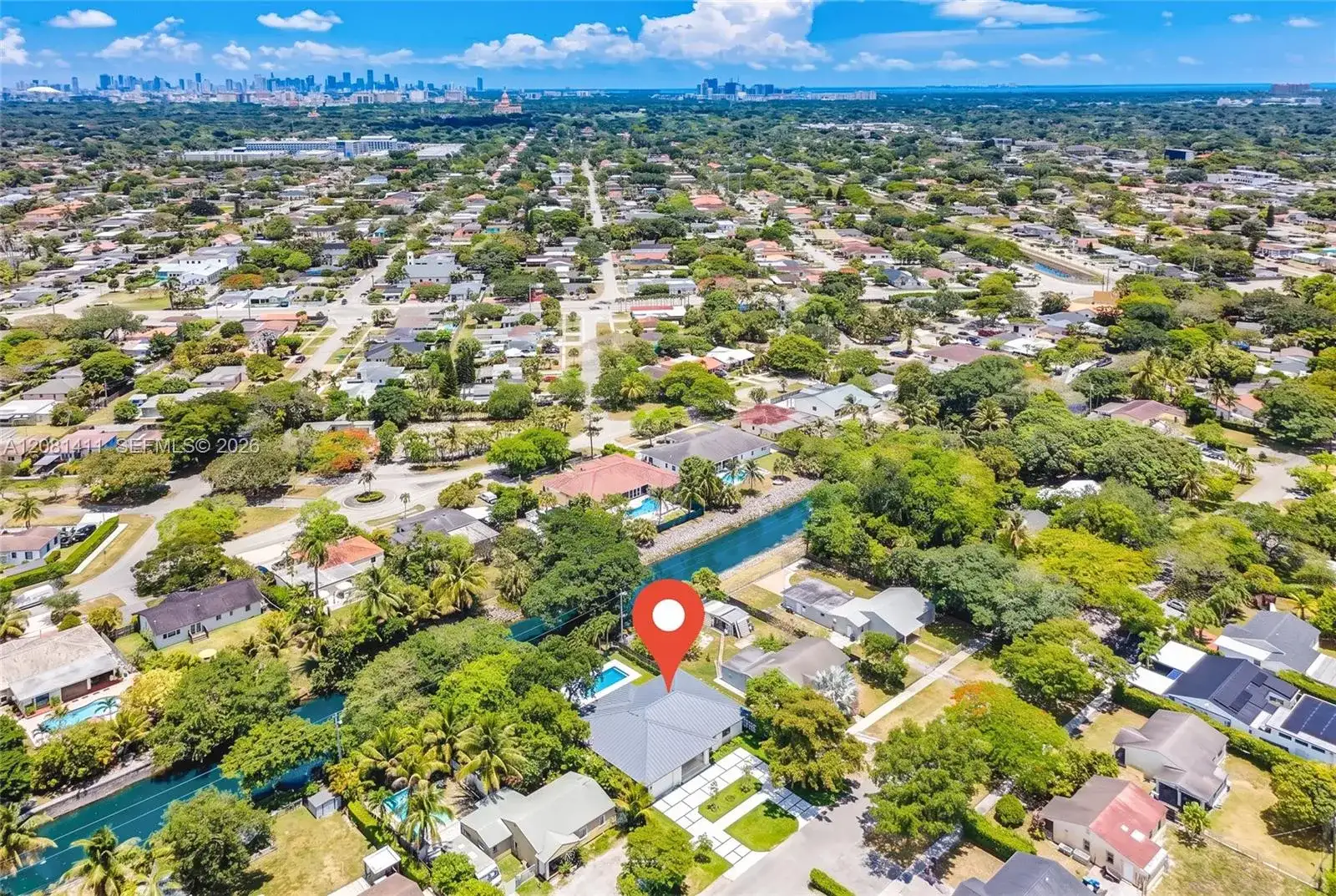 6853 S Waterway Dr, Miami FL 33155 photo 4