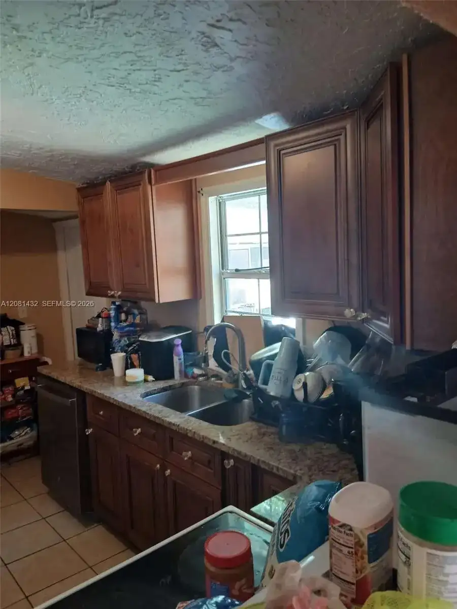 5424 BLUE GRASS ST, Orlando FL 32810 photo 2