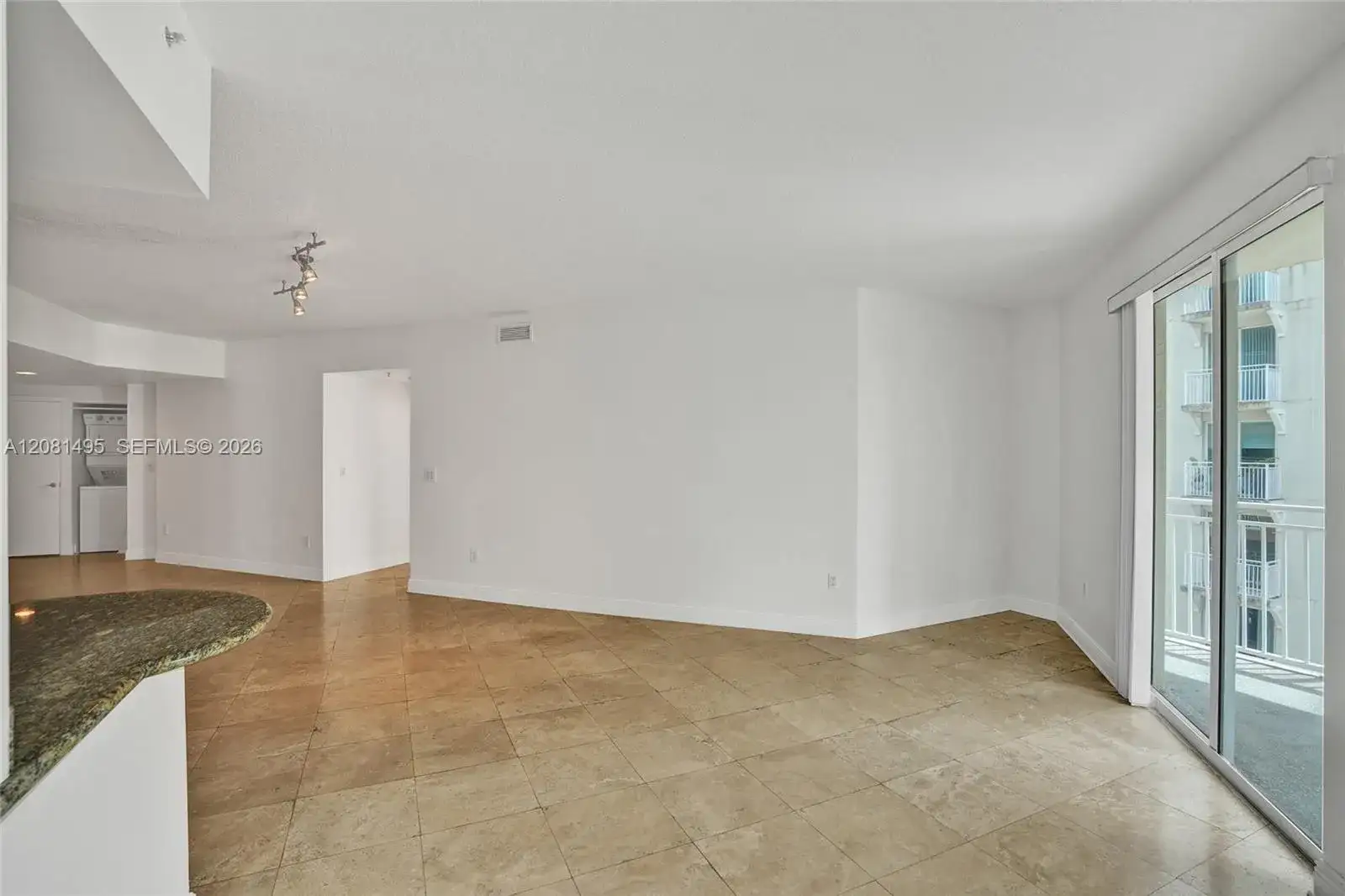 7275 SW 90th St # C410, Miami FL 33156 photo 2