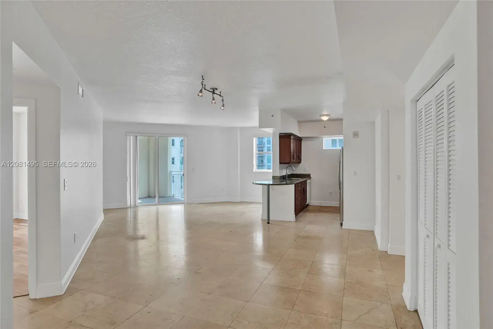 7275 SW 90th St # C410, Miami FL 33156 photo 5