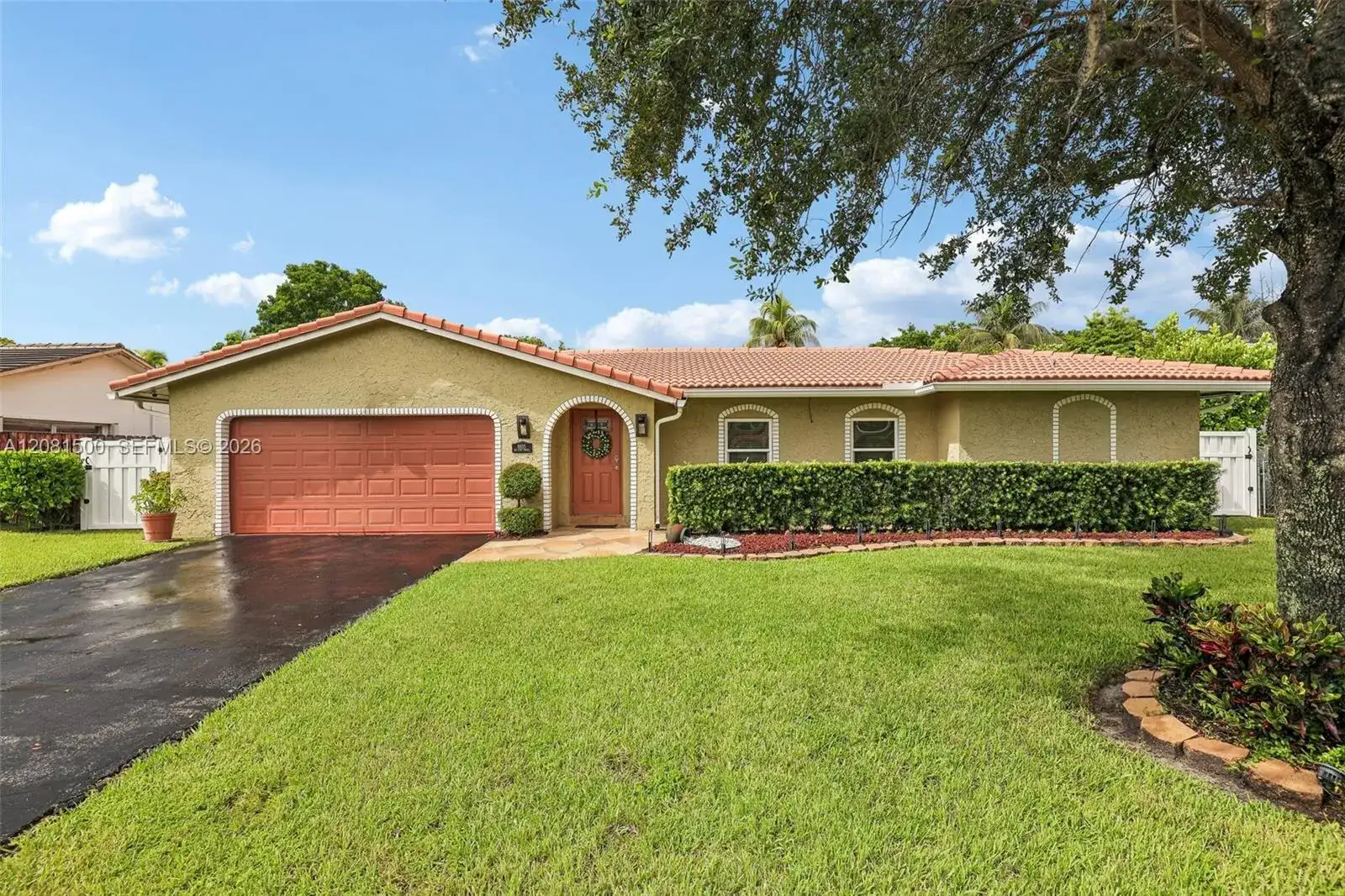 8835 NW 27th St, Coral Springs FL 33065 photo 2
