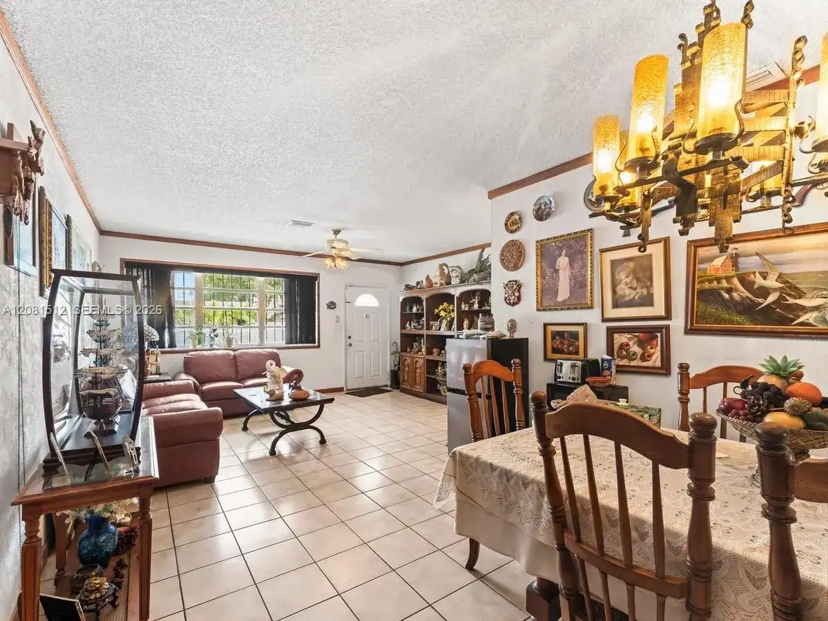 4850 NW 6th St, Miami FL 33126 photo 4