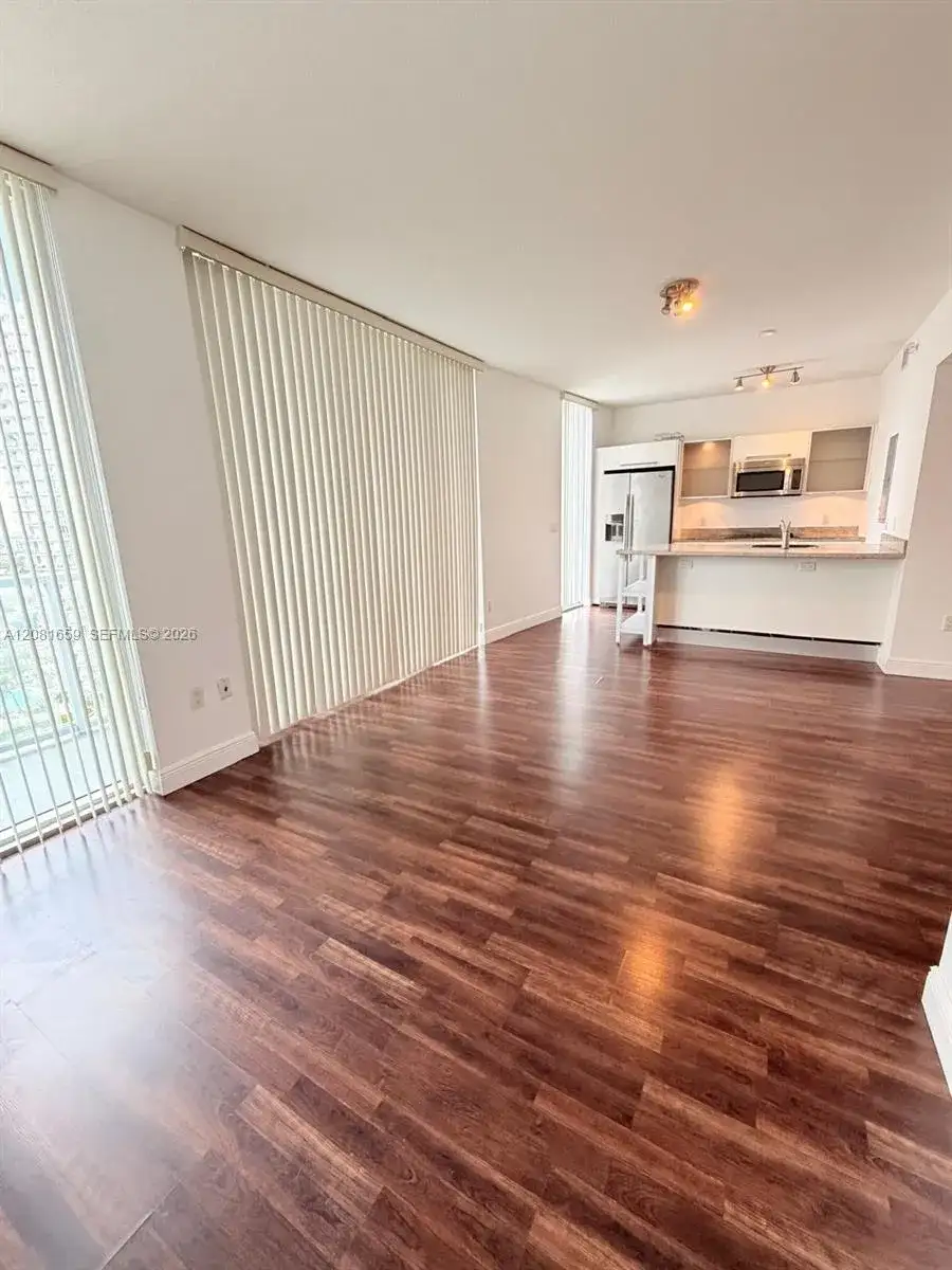 185 SW 7th St # 2600, Miami FL 33130 photo 4