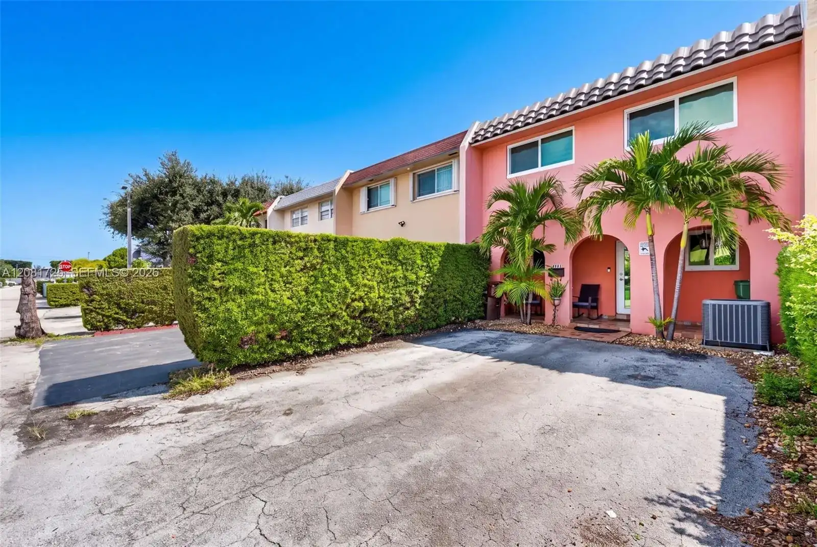 6965 W 2nd Way, Hialeah FL 33014 photo 3