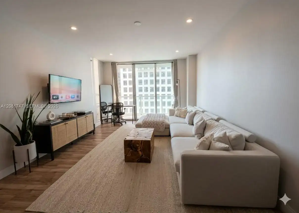 500 Brickell Ave # 2504, Miami FL 33131 photo 5