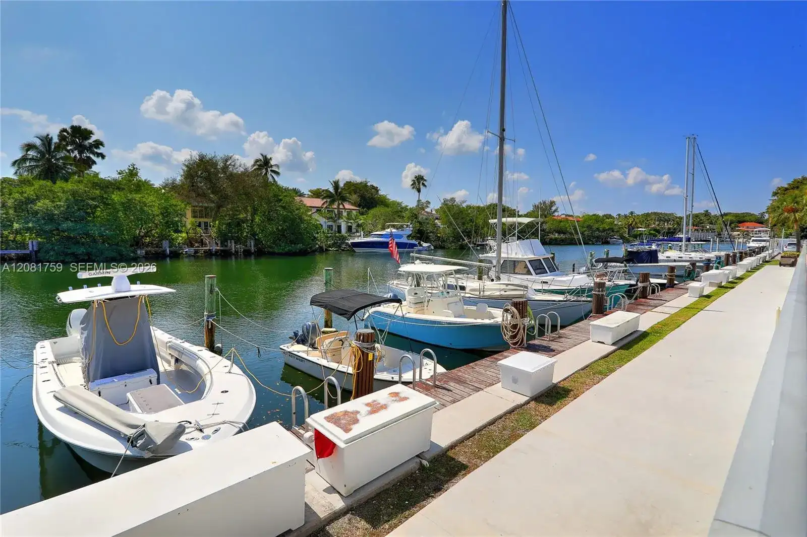 100 Edgewater Dr # 305, Coral Gables FL 33133 photo 3