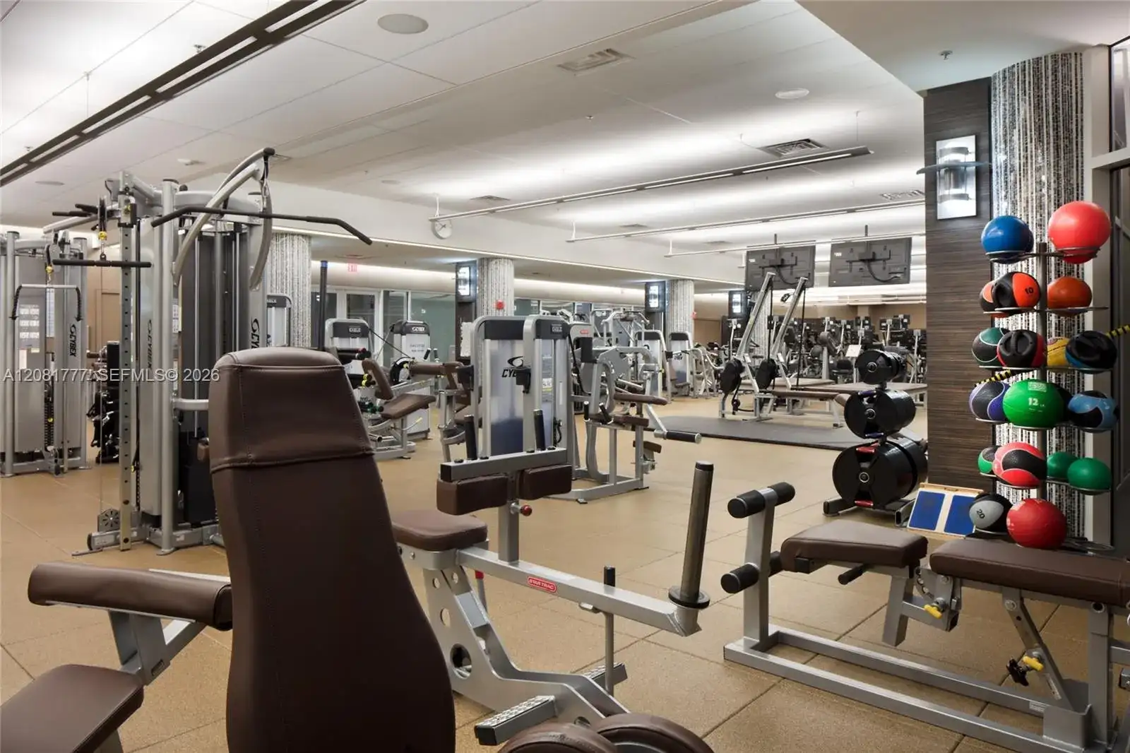 21200 NE Point Pl # 1404, Aventura FL 33180 photo 5