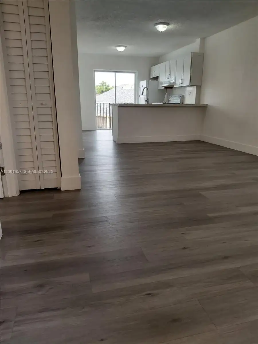 5435 W 24th Ave # 63, Hialeah FL 33016 photo 4