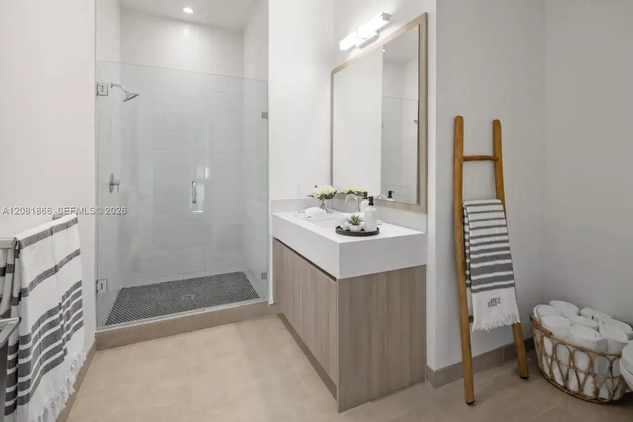 2800 SW 27th Terrace # 1419, Miami FL 33133 photo 4
