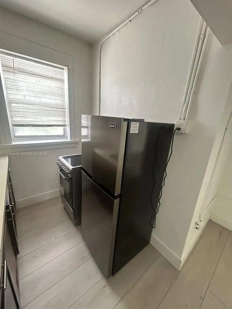 967 SW 5th St # 16, Miami FL 33130 photo 4