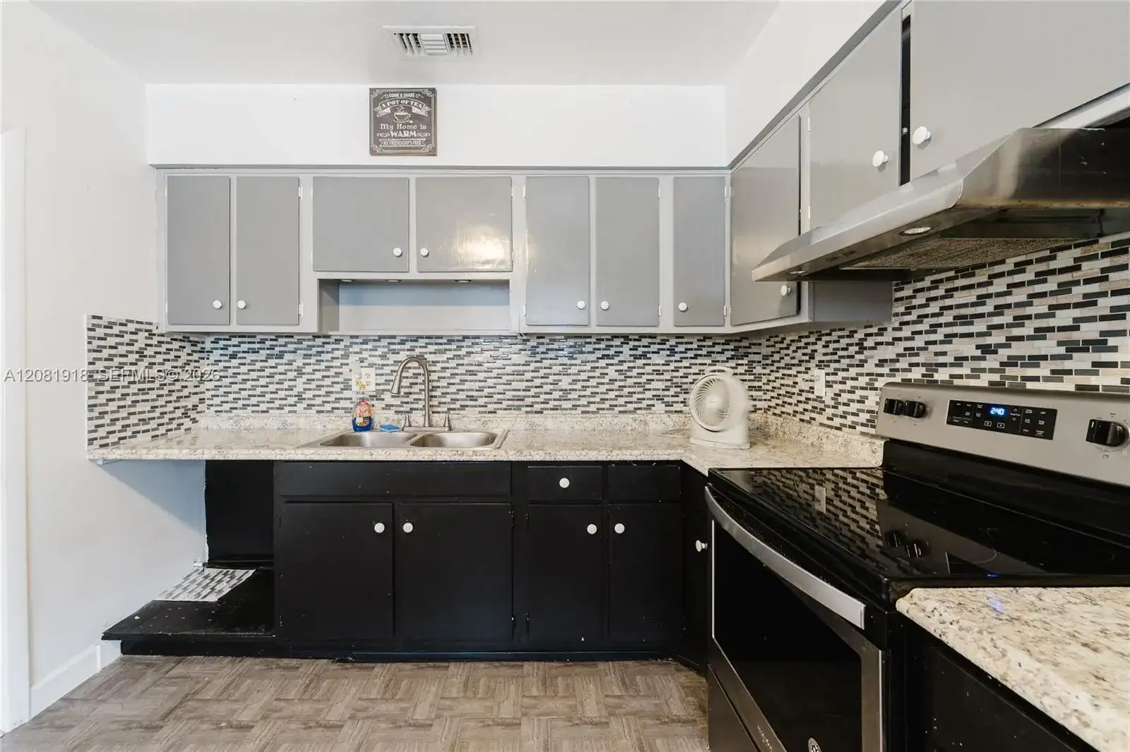 5737 Grant St, Hollywood FL 33021 photo 4