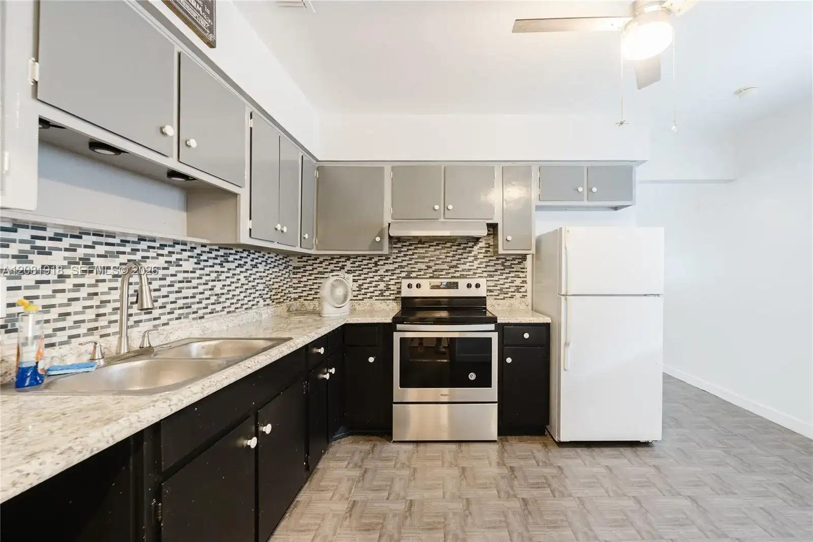 5737 Grant St, Hollywood FL 33021 photo 5