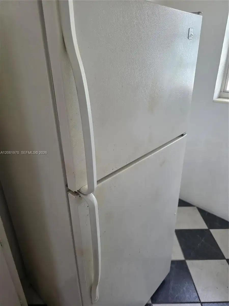 635 8th St # 202, Miami Beach FL 33139 photo 3