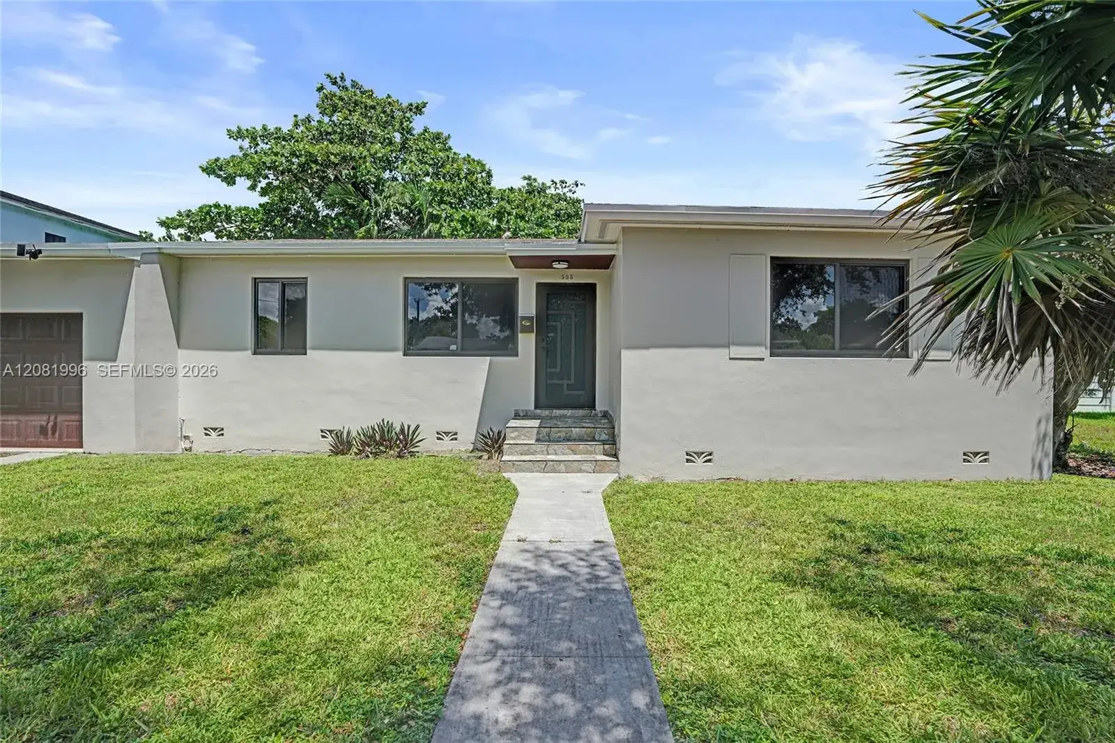 555 NW 124th St, North Miami FL 33168 photo 2