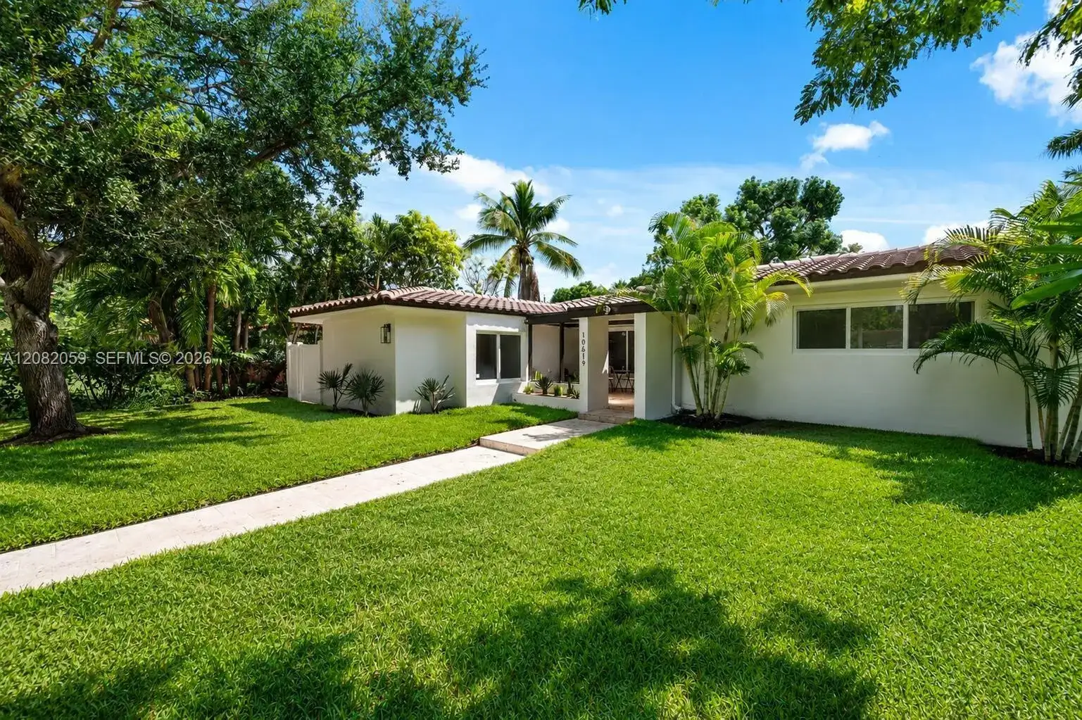 10619 NE 10th Pl, Miami Shores FL 33138 photo 2