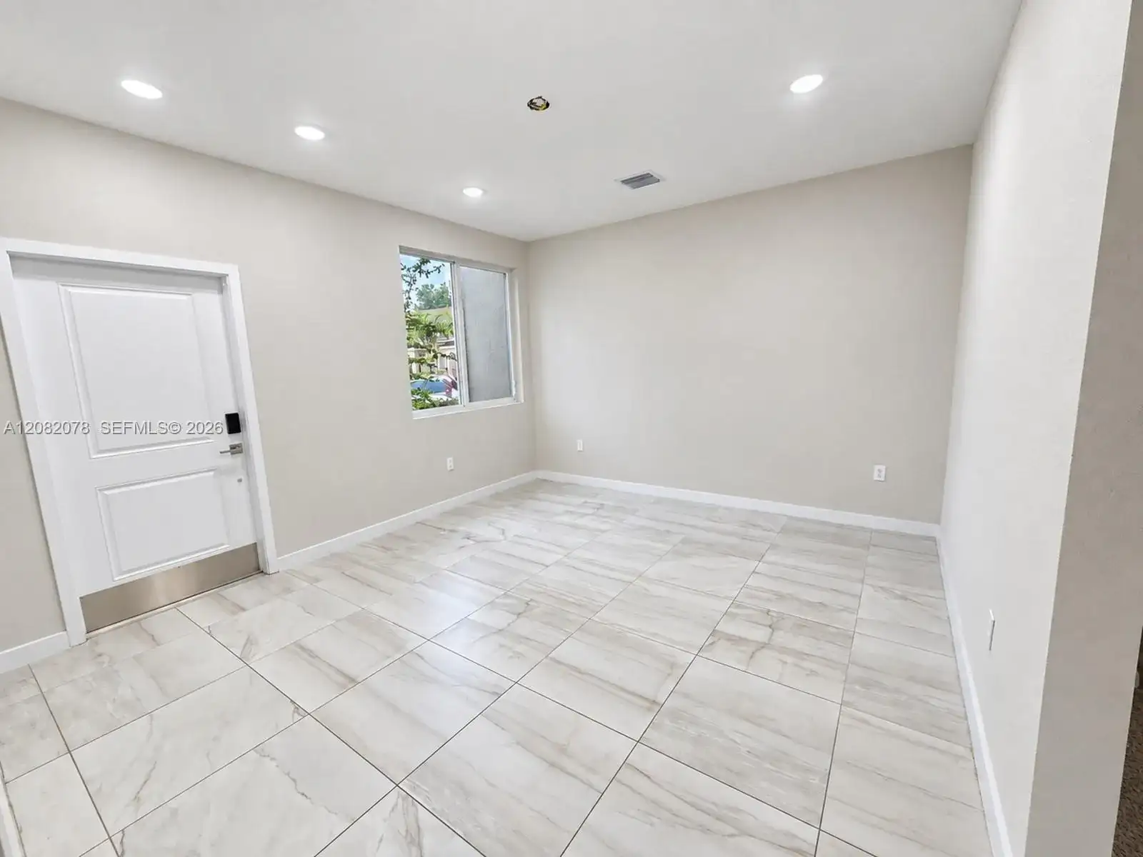2419 SE 11th St, Homestead FL 33035 photo 5