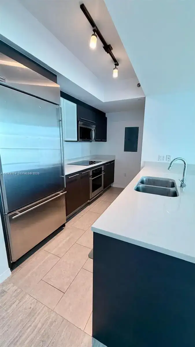 500 Brickell Ave # 3003, Miami FL 33131 photo 3