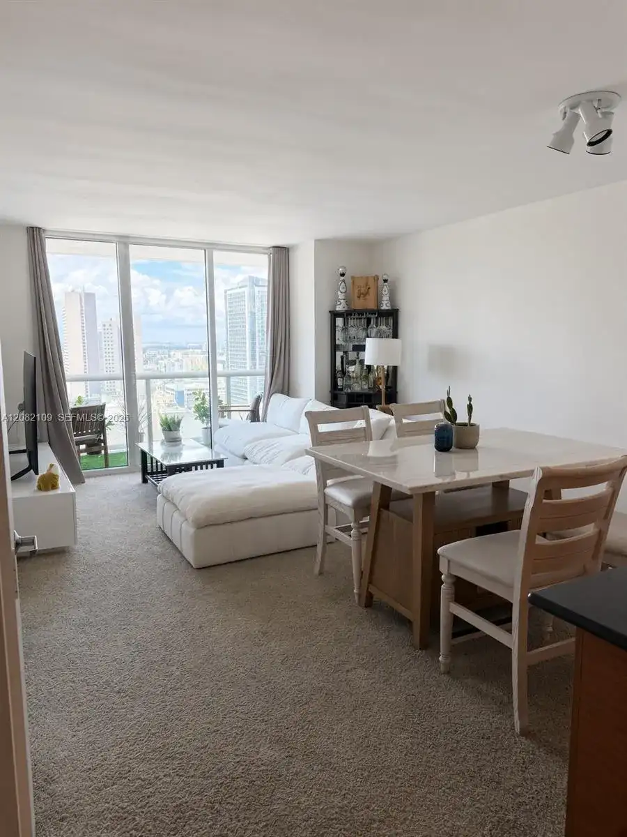 50 Biscayne Blvd # 3205, Miami FL 33132 photo 3