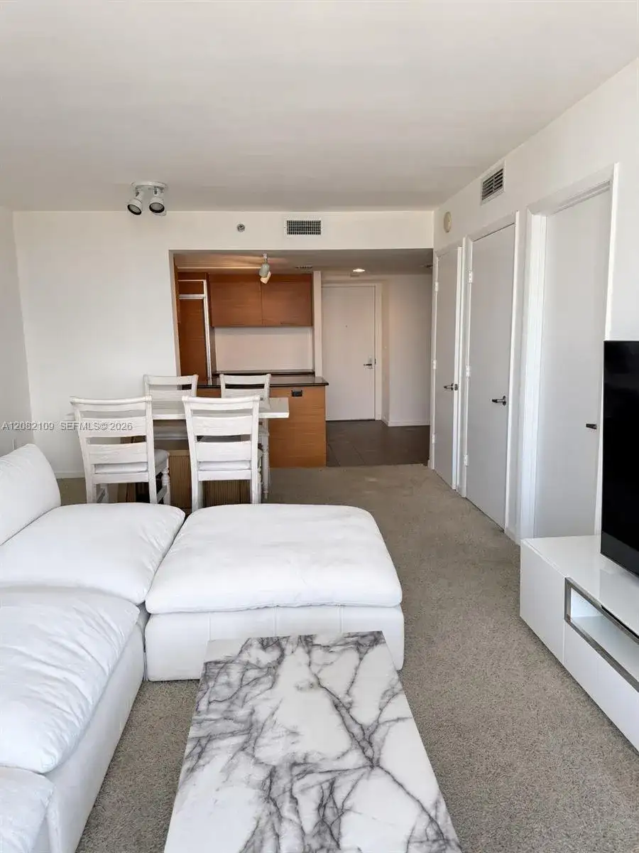 50 Biscayne Blvd # 3205, Miami FL 33132 photo 4