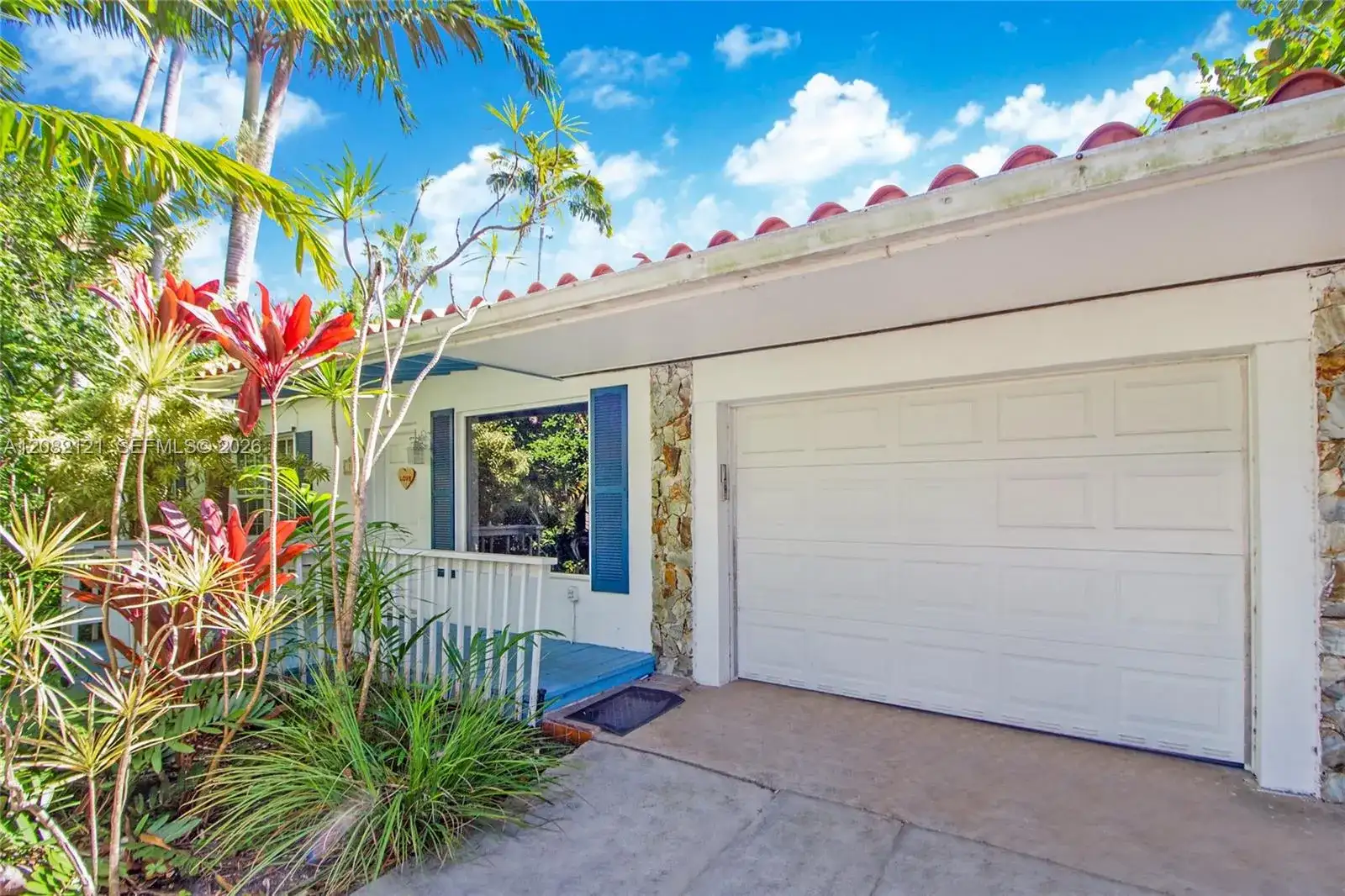 119 Harbor Dr, Key Biscayne FL 33149 photo 4
