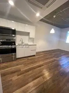 141 NW 16th Ave # 16, Miami FL 33125 photo 3