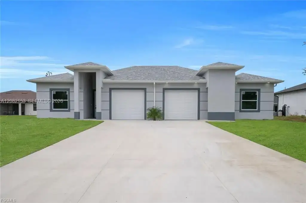 4648/4650 Leonard Blvd S, Lehigh Acres FL 33973 photo 2