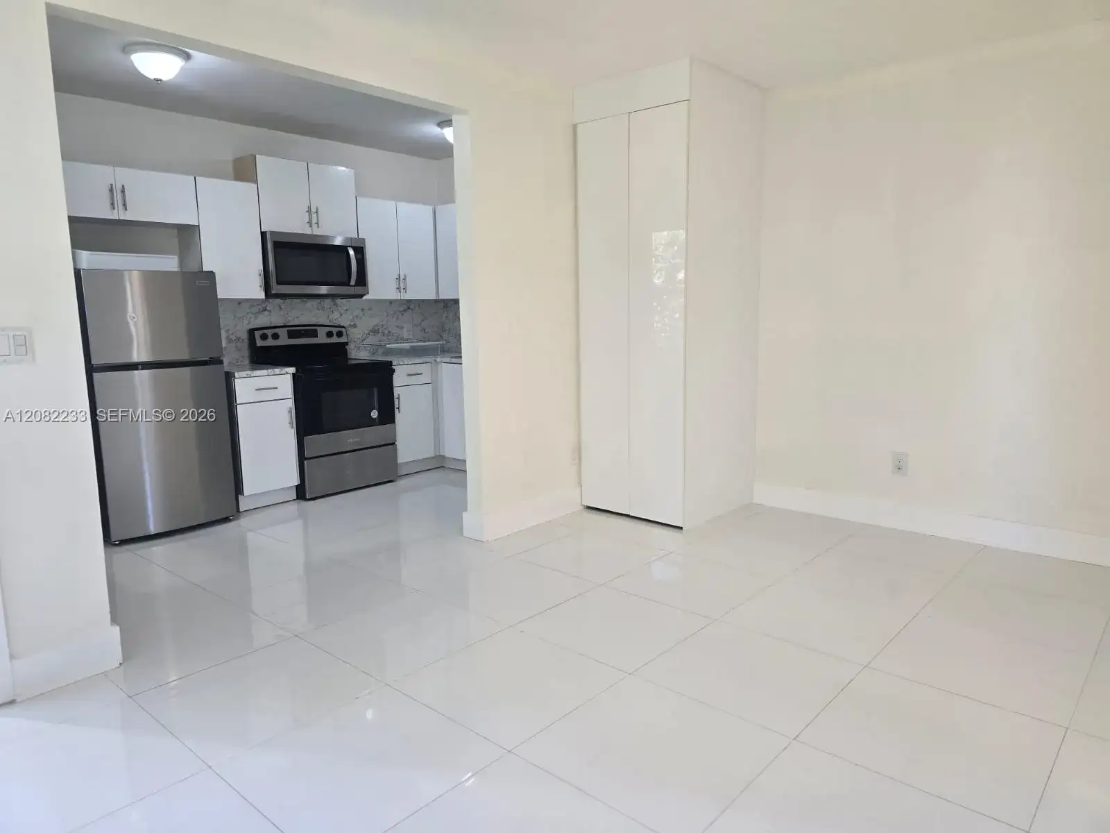 1945 NE 171st St # 3, North Miami Beach FL 33162 photo 2