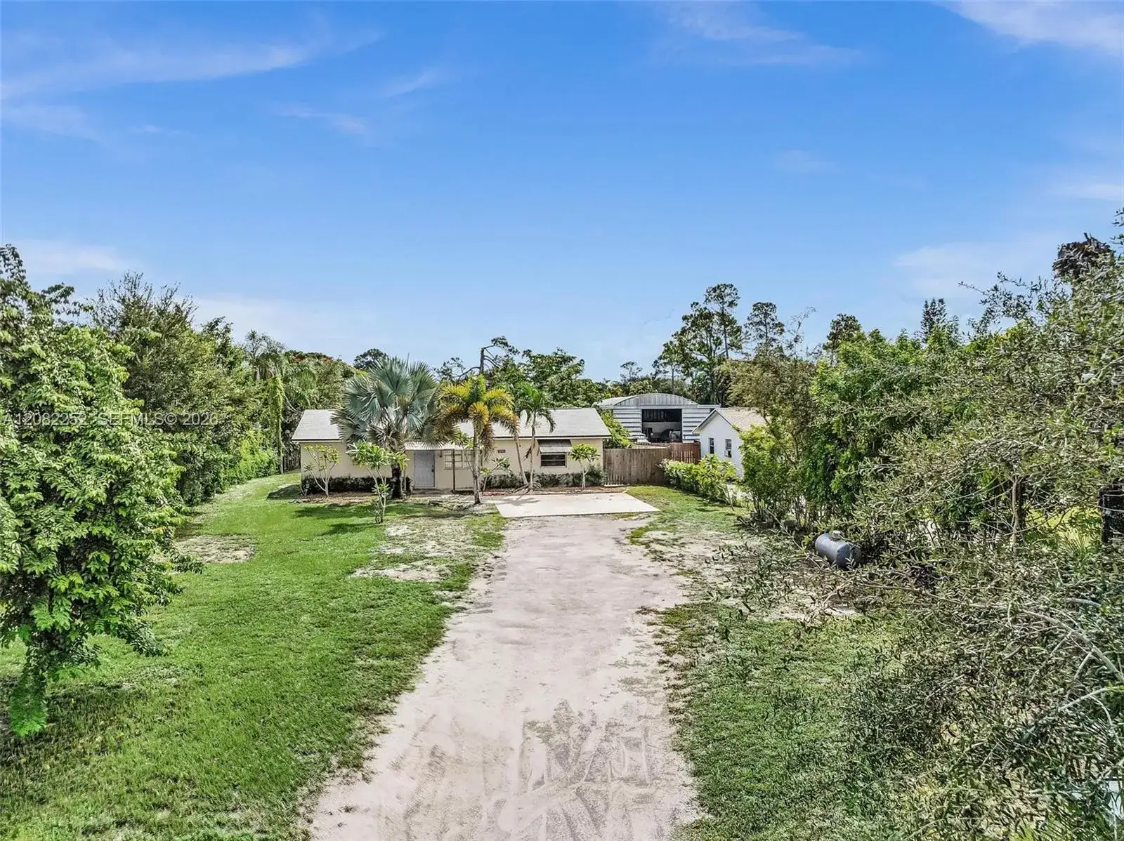 5088 2nd Rd, Lake Worth FL 33467 photo 2