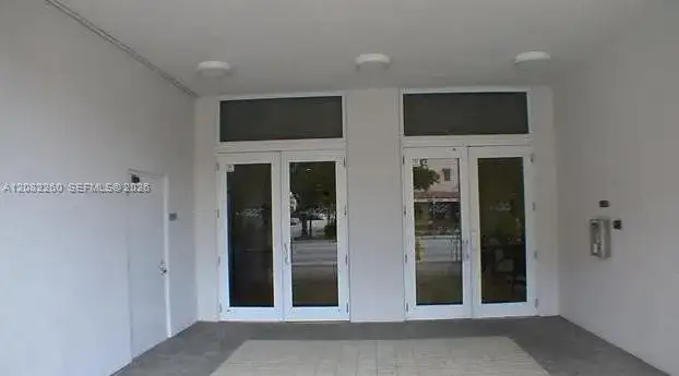 900 SW 8th St # 808, Miami FL 33130 photo 3