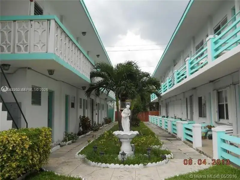 6494 Collins Ave # 24, Miami Beach FL 33141 photo 2
