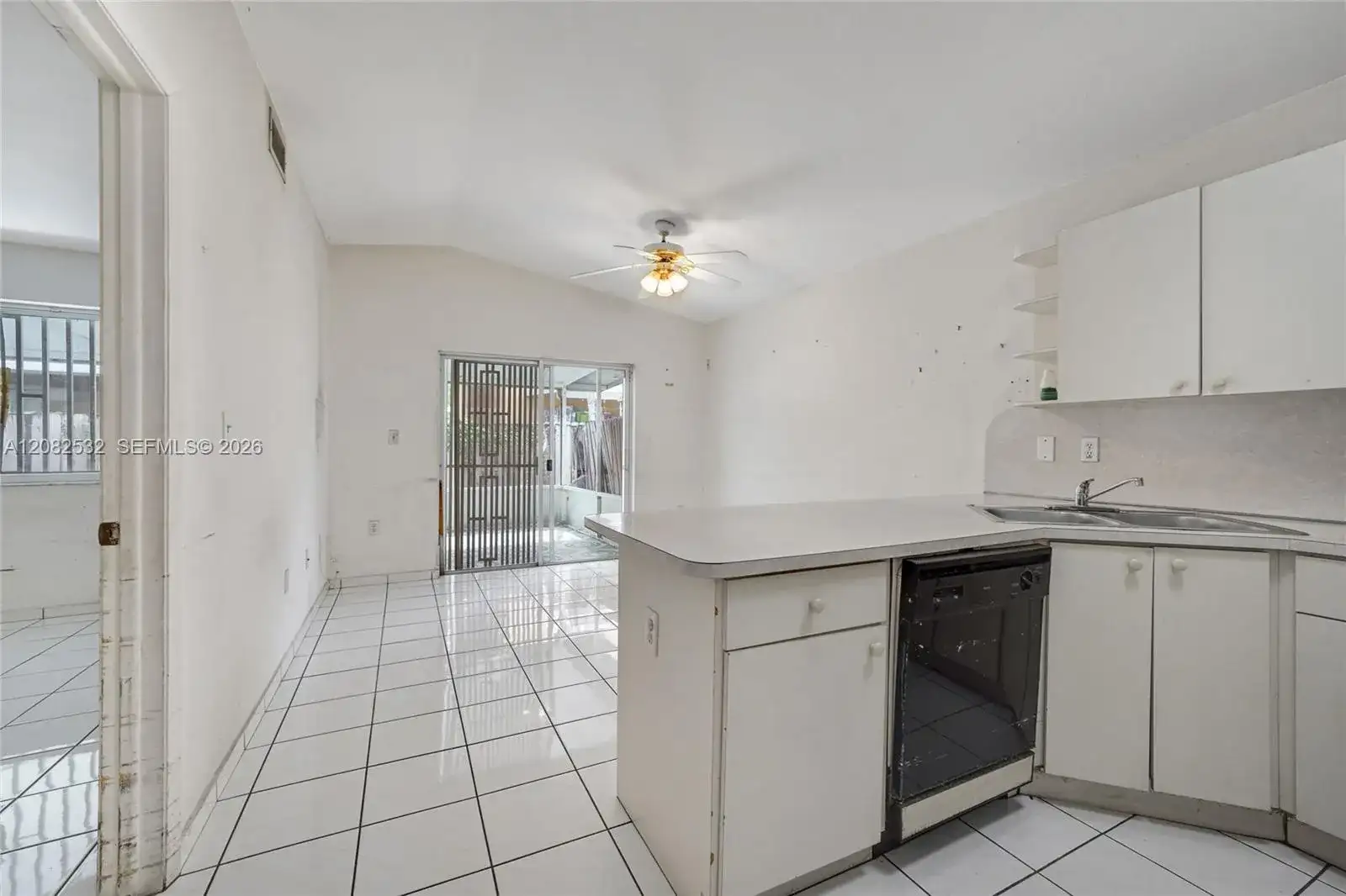 7627 W 34th Ct, Hialeah FL 33018 photo 5