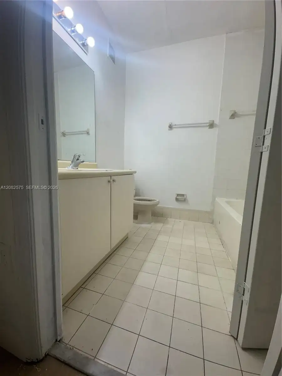 1666 SE 27th Ct # 109, Homestead FL 33035 photo 5