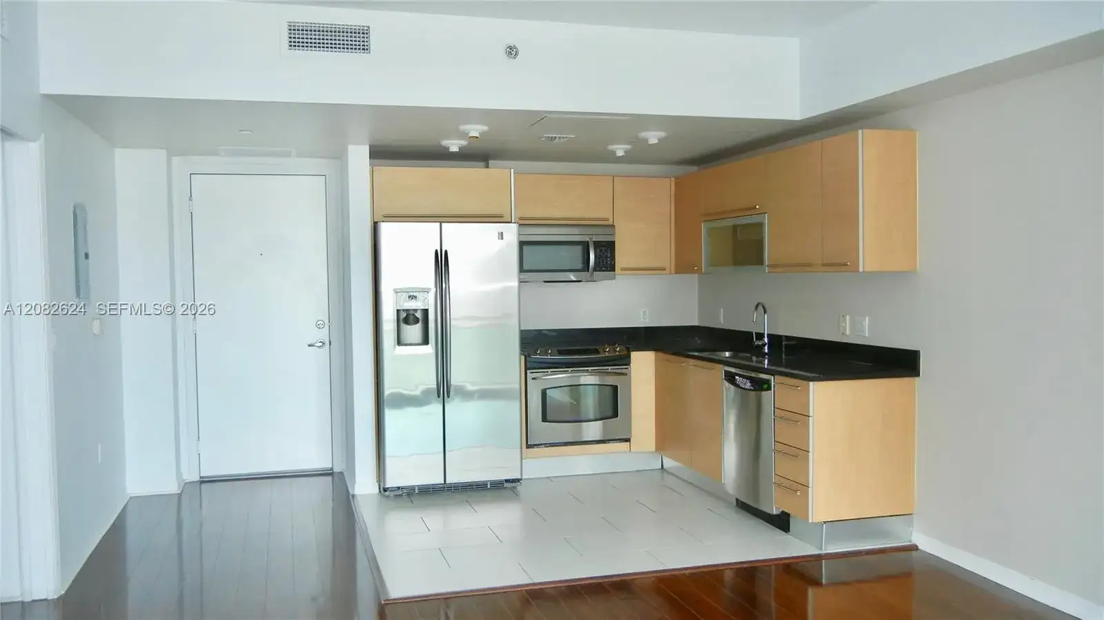 951 Brickell Ave # 2509, Miami FL 33131 photo 2