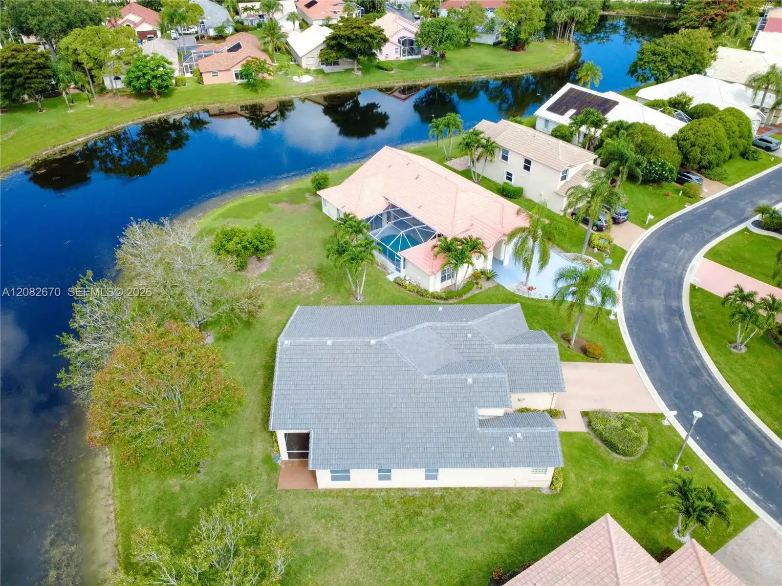 2549 Egret Lake Dr, Green Acres FL 33413 photo 4