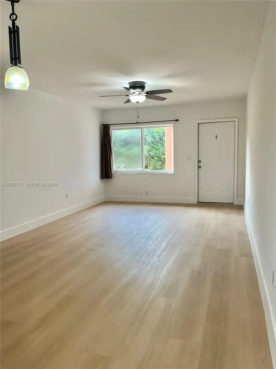 3401 SW 11 St, Miami FL 33135 photo 4