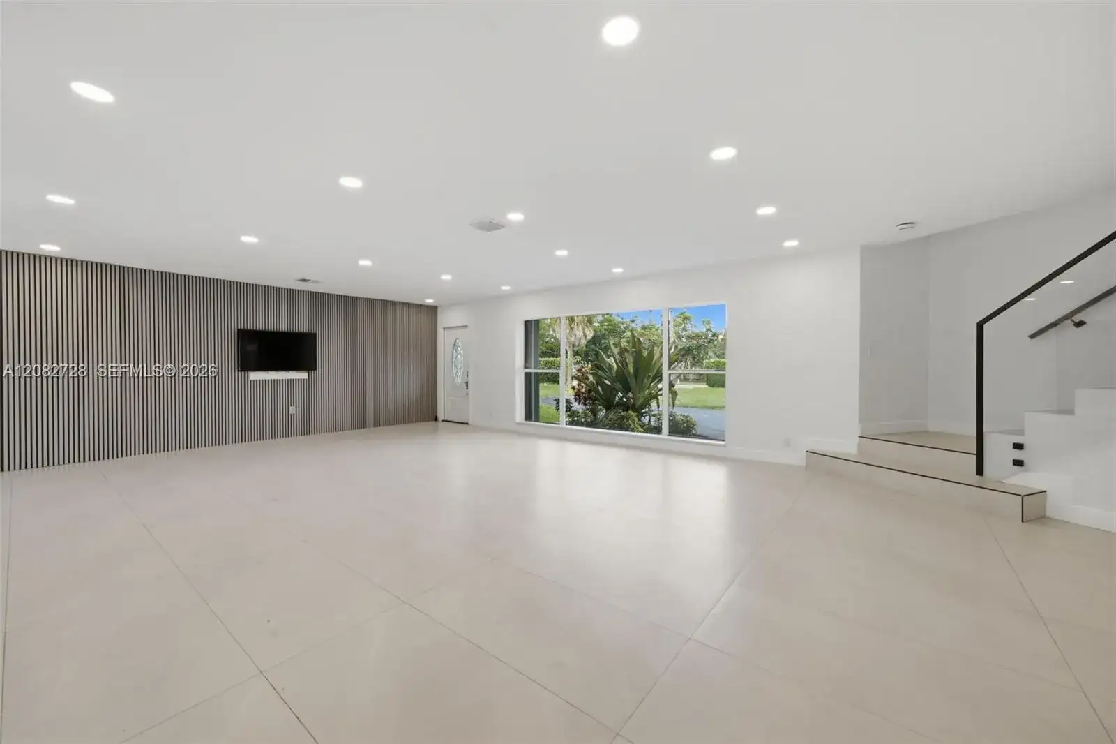 6700 E Tropical Way, Plantation FL 33317 photo 4