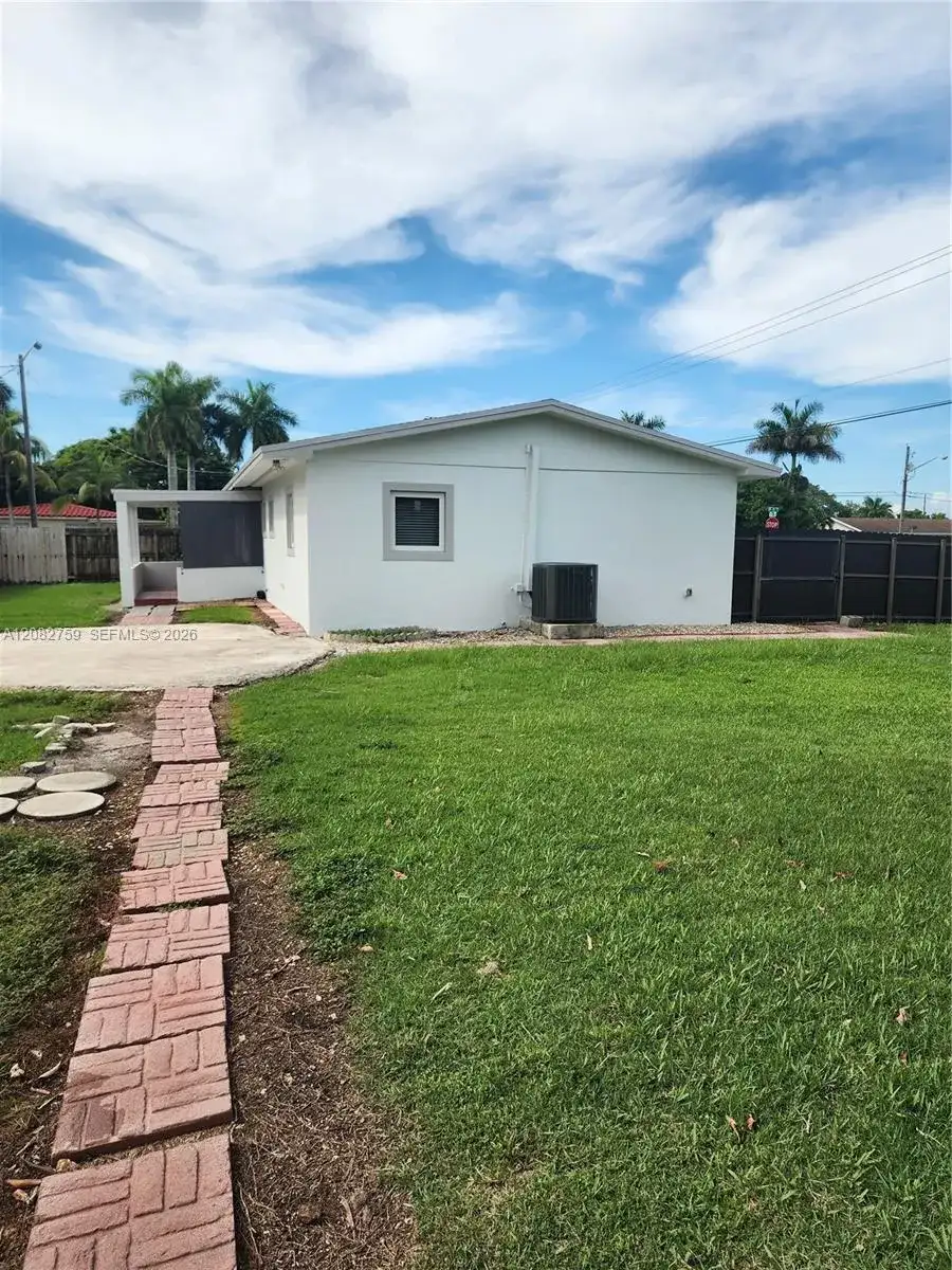 771 NW 15th St, Homestead FL 33030 photo 3