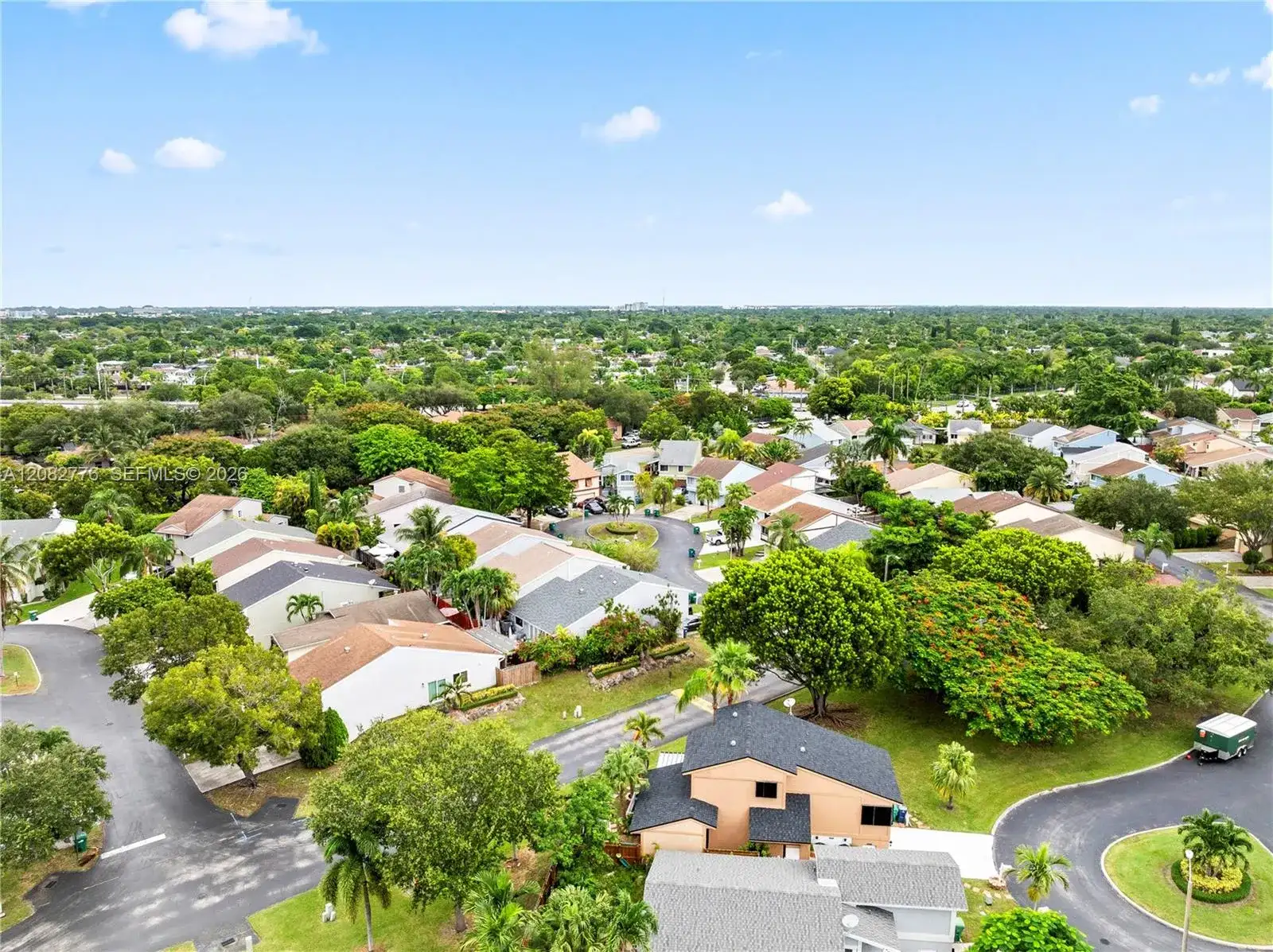 21715 SW 99th Ct, Cutler Bay FL 33190 photo 2