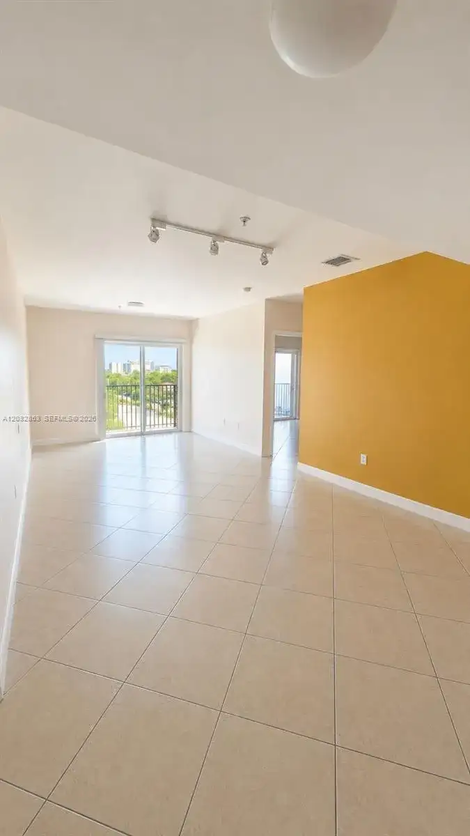 2280 SW 32nd Ave # 508, Miami FL 33145 photo 4