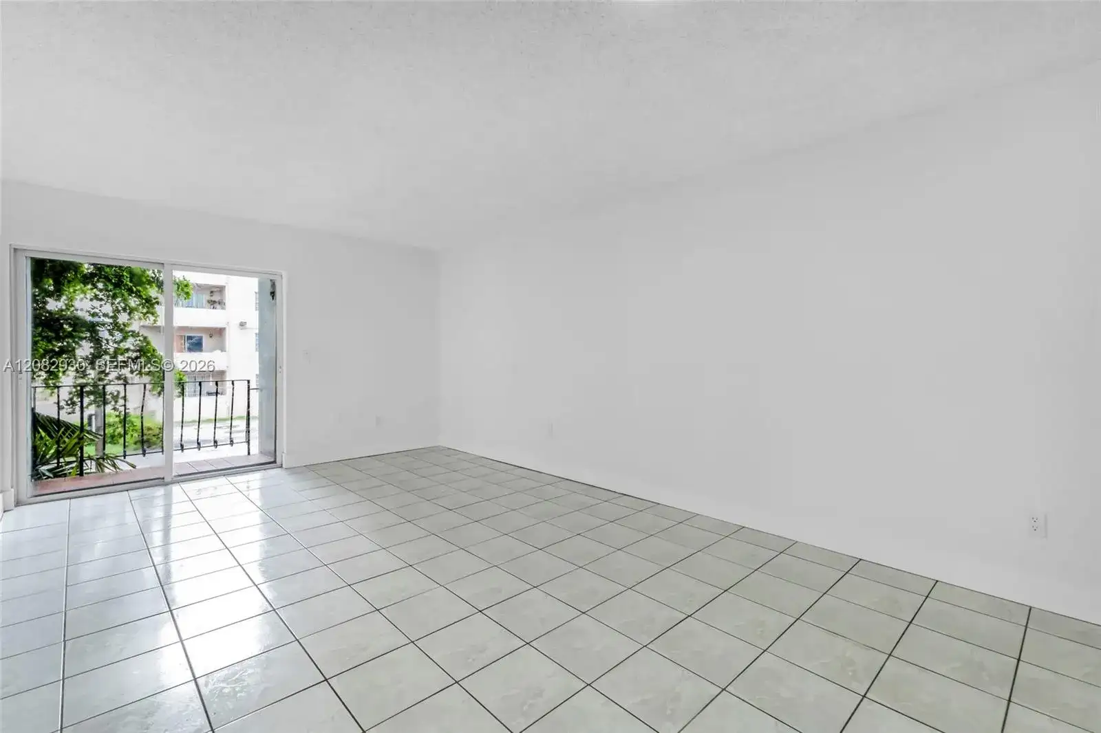 6825 W Flagler St # 202, Miami FL 33144 photo 4