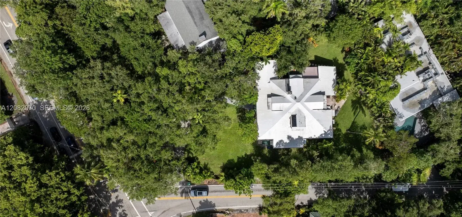 1701 S Bayshore Dr, Miami FL 33133 photo 5