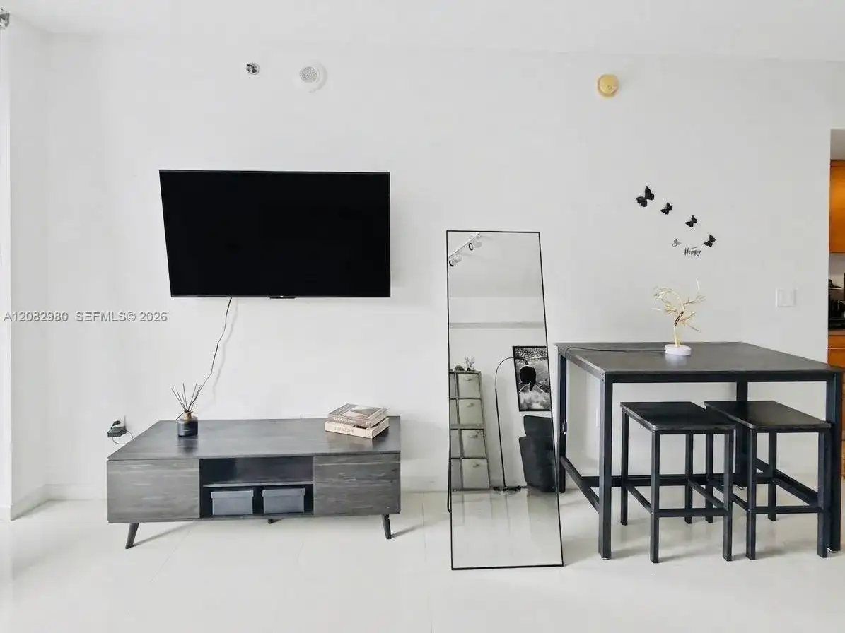 475 Brickell Ave # 4610, Miami FL 33131 photo 5