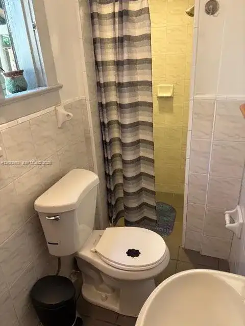 4512 Alton Rd # 2, Miami Beach FL 33140 photo 3