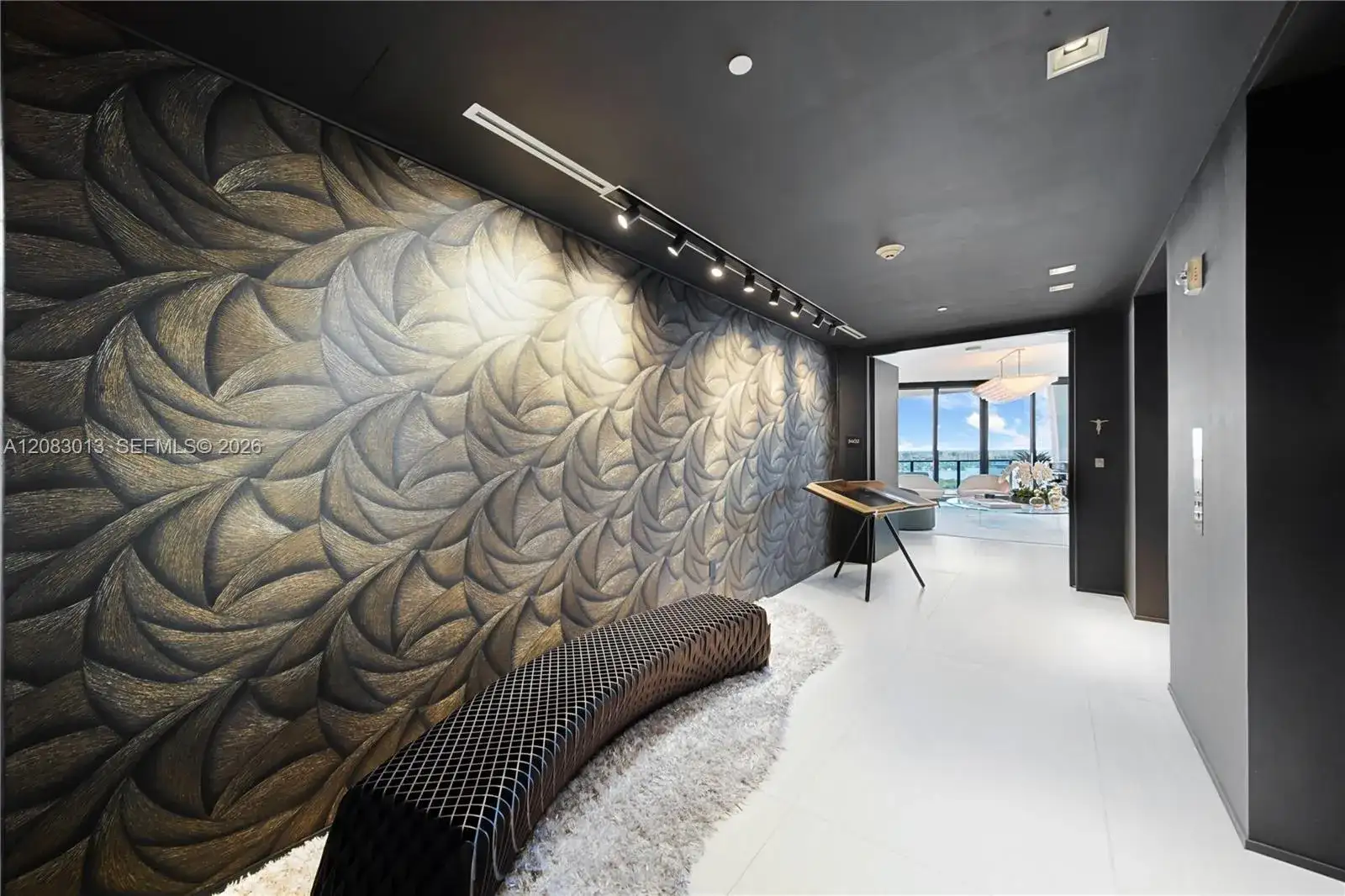 1000 Biscayne Blvd # 3402, Miami FL 33132 photo 4