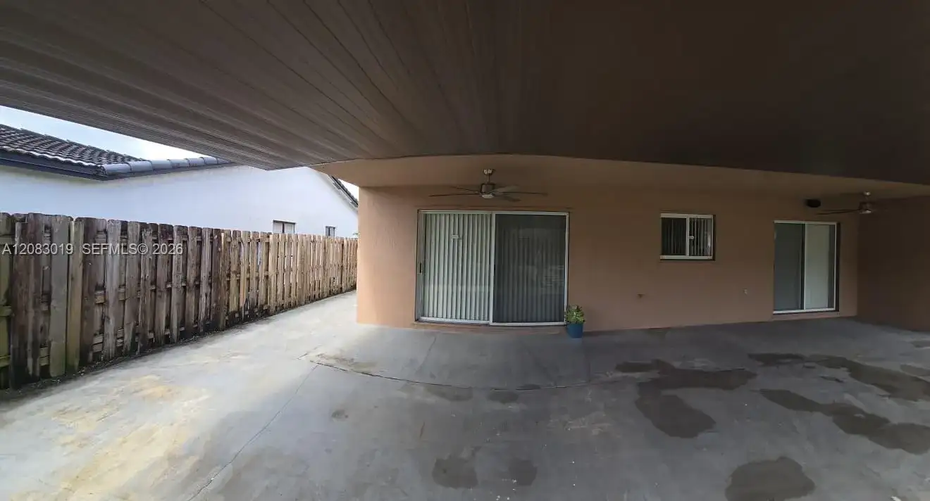 18045 SW 154th Pl, Miami FL 33187 photo 2
